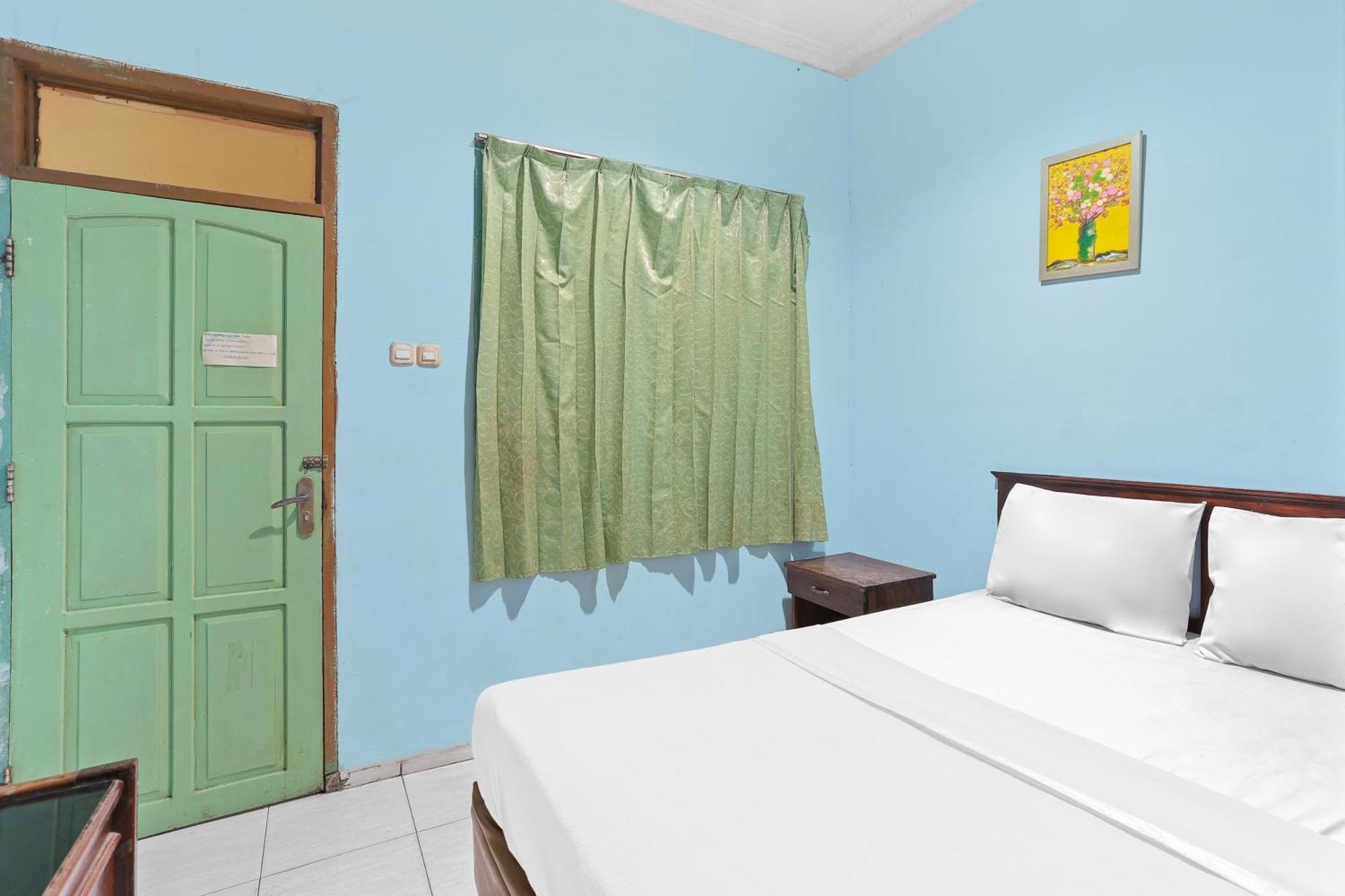 Oyo 93046 Hotel Fortuna Parepare Екстериор снимка
