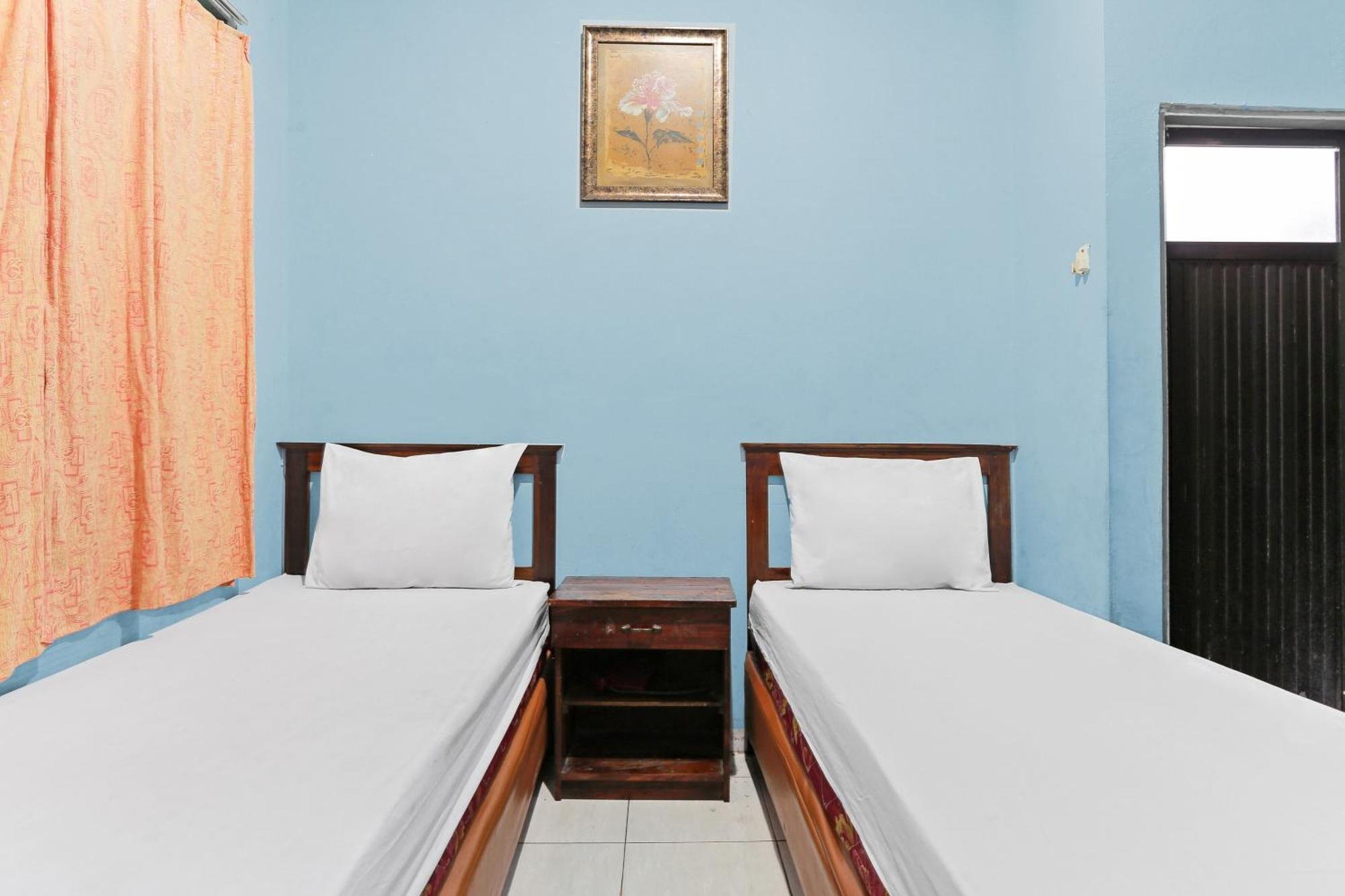 Oyo 93046 Hotel Fortuna Parepare Екстериор снимка