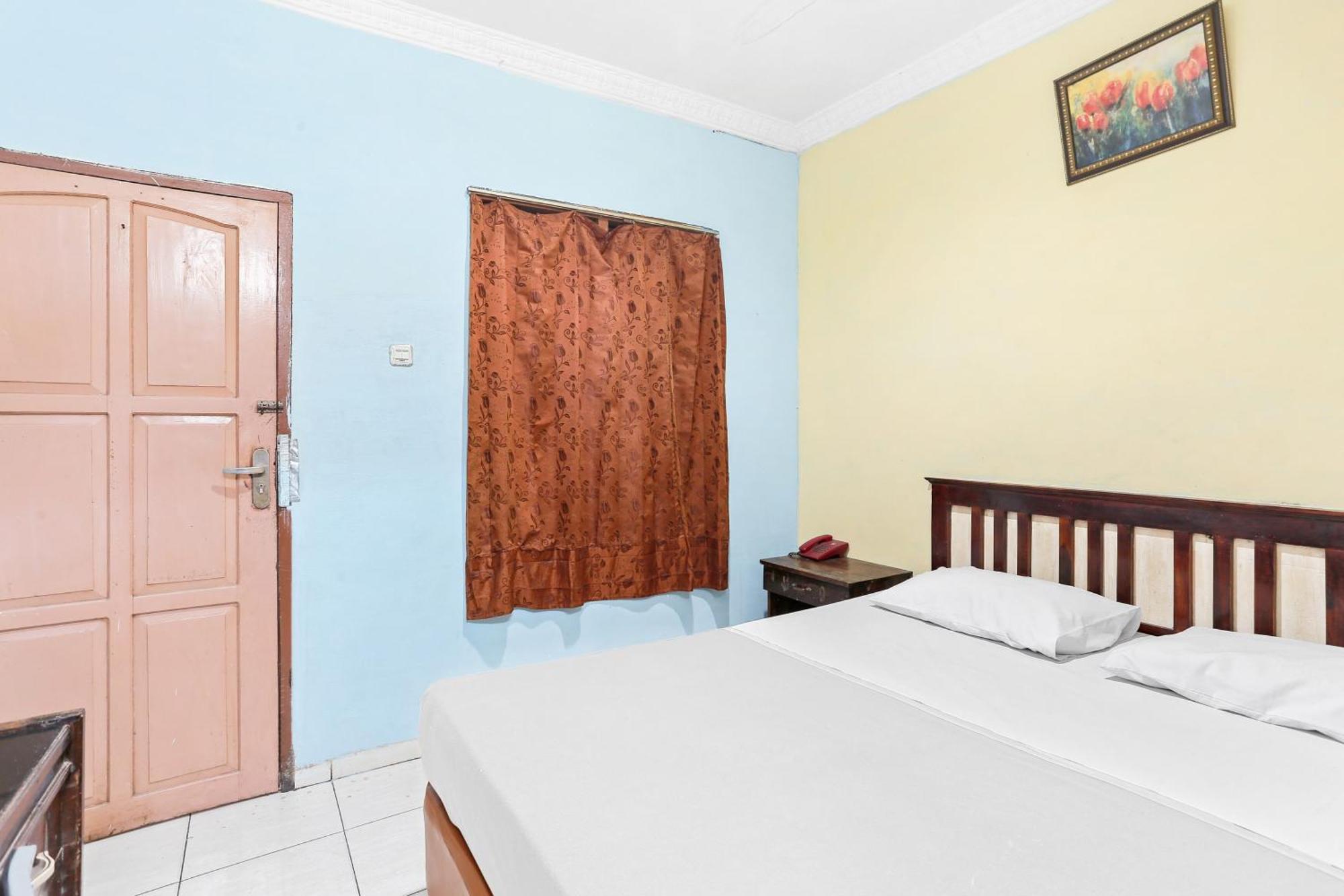 Oyo 93046 Hotel Fortuna Parepare Екстериор снимка